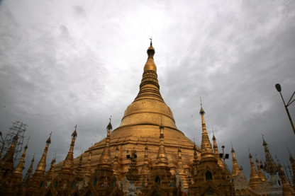 参考画像：ミャンマーのシュエダゴン・パゴダ（Shwedagon Pagoda）